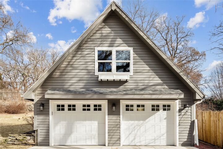 Property Photo: 115 Tonawanda Drive IA 50312