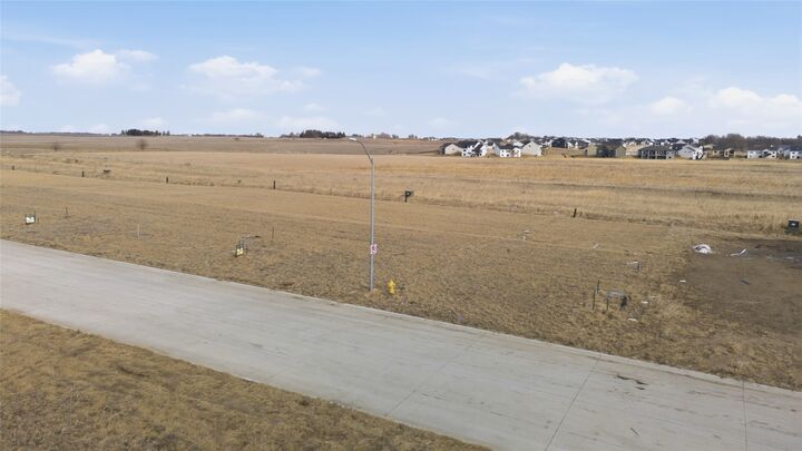 Property Photo:  1365 NW Linda Lane  IA 50263 
