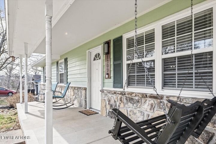 Property Photo:  1309 Whittbier Drive  TN 37932 