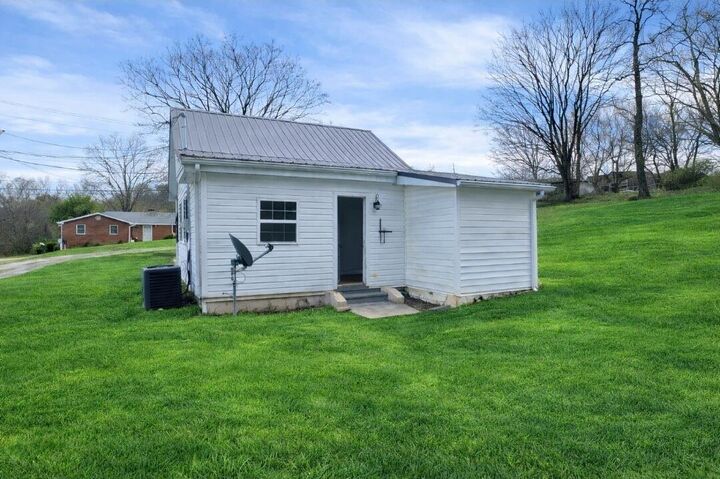 Property Photo:  211 Garner School Road  KY 42503 