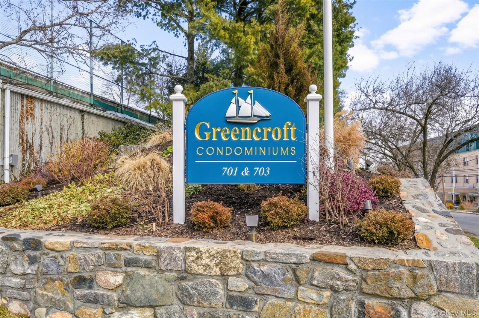 Property Photo:  701 Pelham Road 5M  NY 10805 