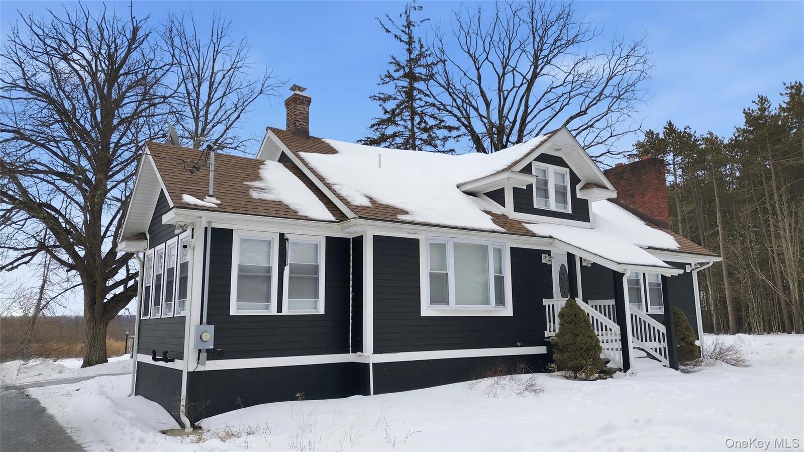 Property Photo:  1091 Albany Post Road  NY 12525 