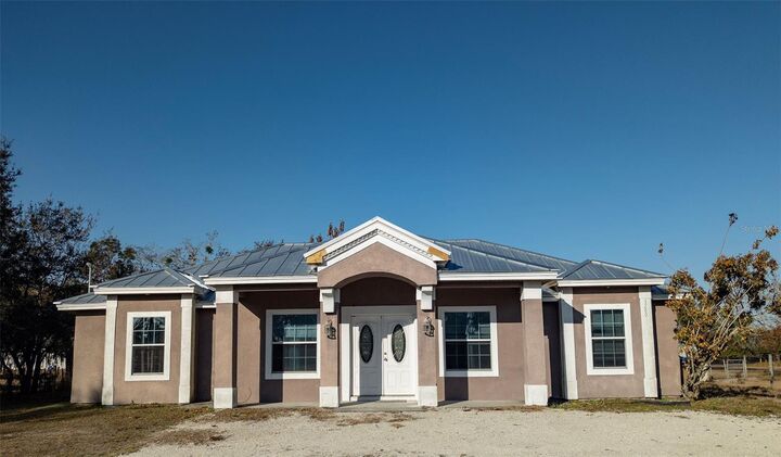 Property Photo: 3280 Hickory Tree Road FL 34772