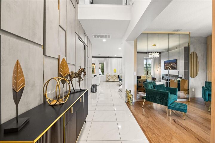 Property Photo:  8109 Ludington Circle  FL 32836 