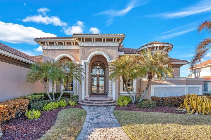 Property Photo:  3040 Highlands By The Lake Way  FL 33812 