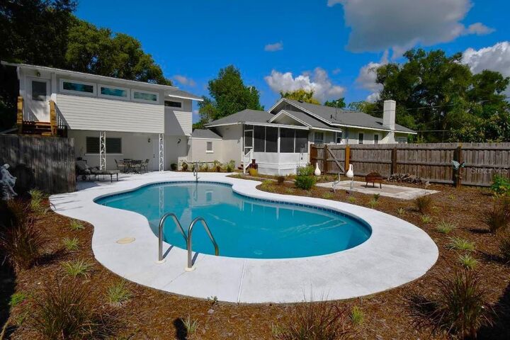Property Photo:  1245 N Alexander Street  FL 32757 