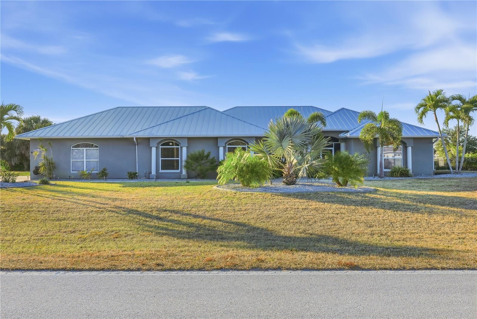 Property Photo:  978 Boundary Boulevard  FL 33947 