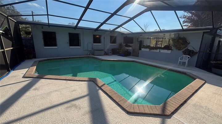 Property Photo:  2002 E Robson Street  FL 33610 