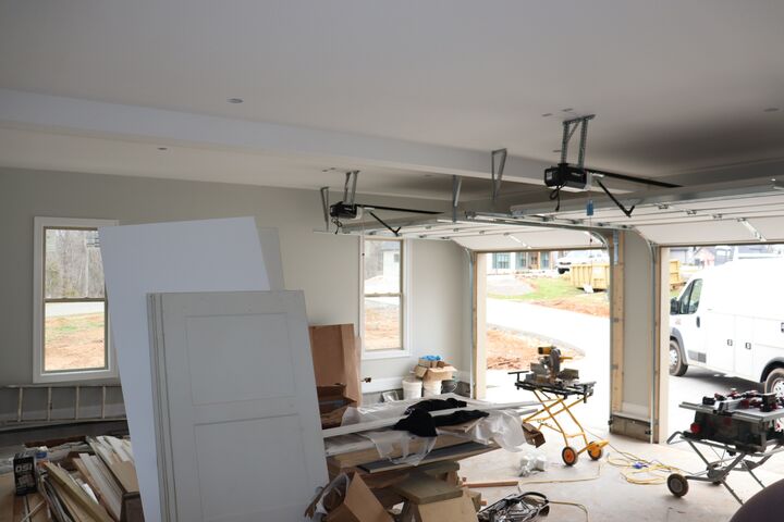 Property Photo: 1534 Buck Ridge Ct TN 37052