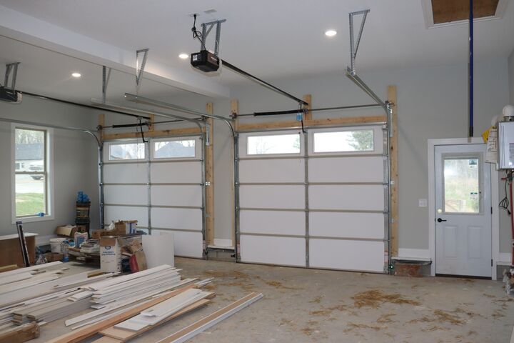 Property Photo: 1534 Buck Ridge Ct TN 37052