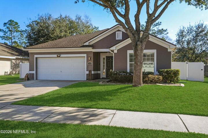 Property Photo:  11761 Huckleberry Trail E  FL 32063 