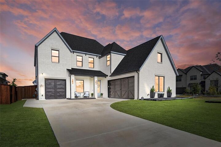 Property Photo:  3950 Medio Creek Drive  TX 75078 