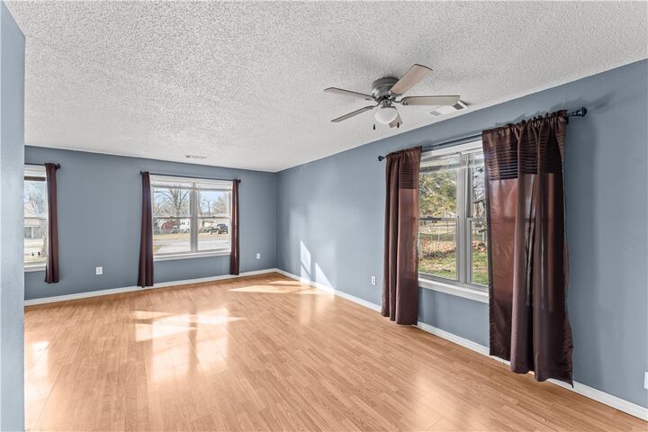 Property Photo:  84 N Briarwood Road  AR 72756 