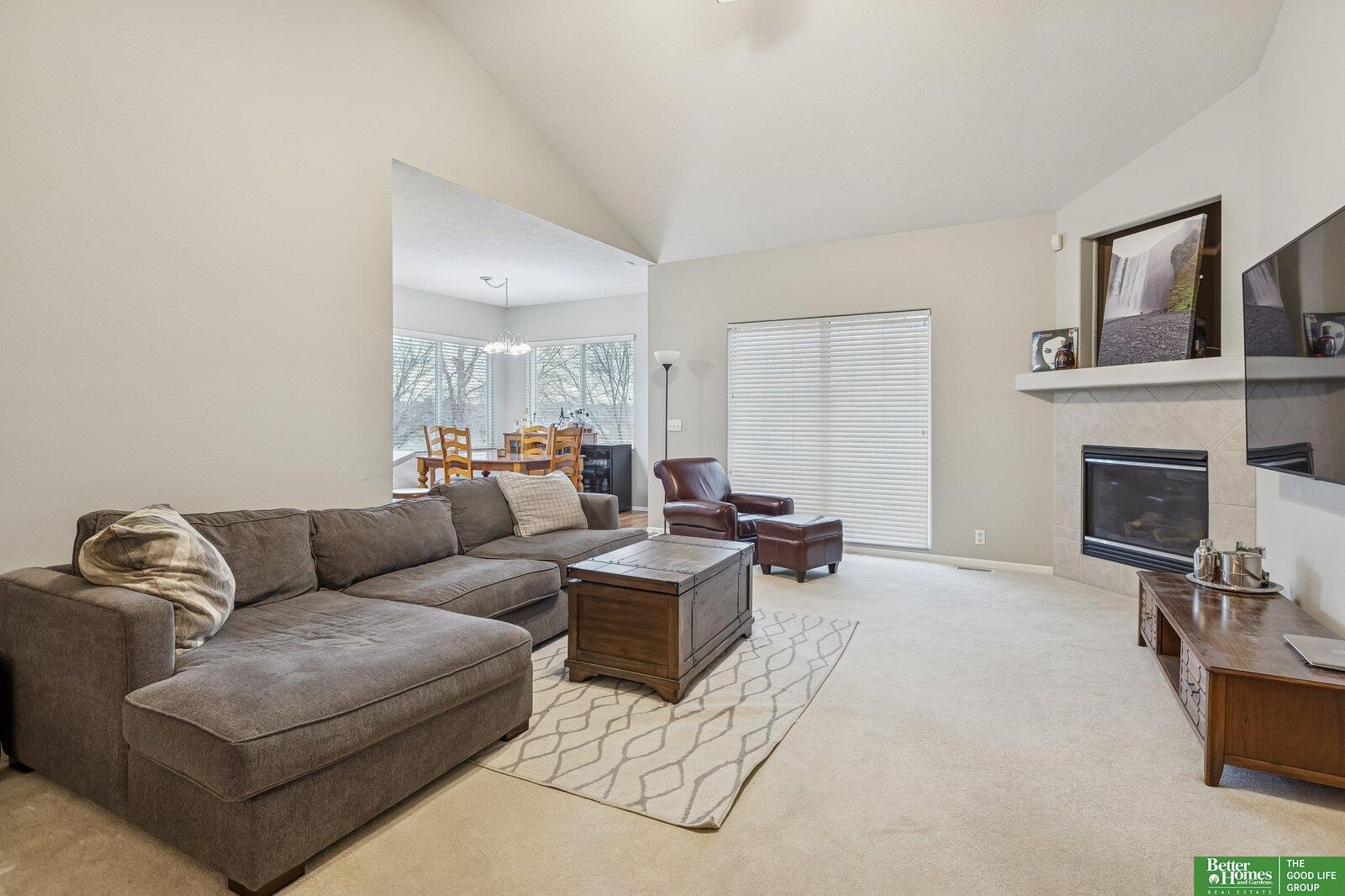 Property Photo:  5111 N 155th Street  NE 68116 