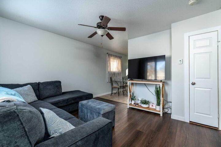 Property Photo:  4821 47 Street  SK S9V 0K2 