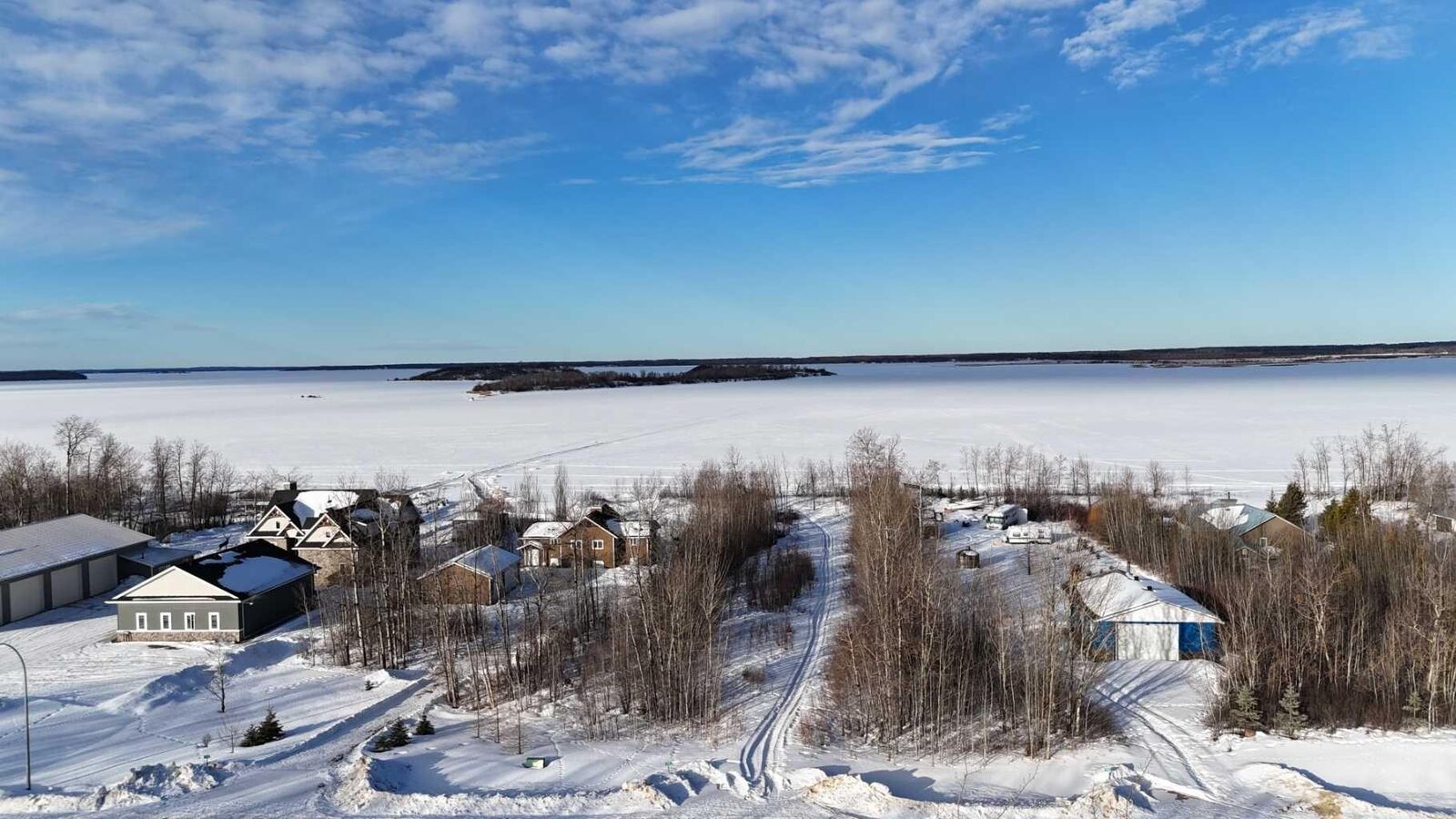 Property Photo:  330 68268 Rng Road 132 A  AB T0A 2C0 