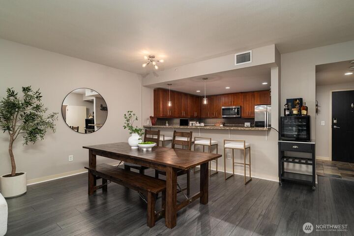 Property Photo:  1515  Dock Street 522  WA 98402 