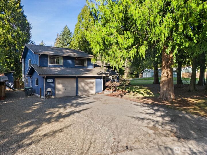 Property Photo:  2234 NE Goldenrod Avenue  WA 98311 