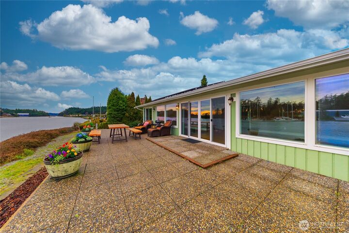 Property Photo: 106 Chinook Place WA 98257