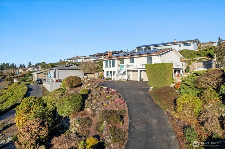 Property Photo:  5737  Overlook Avenue NE  WA 98422 