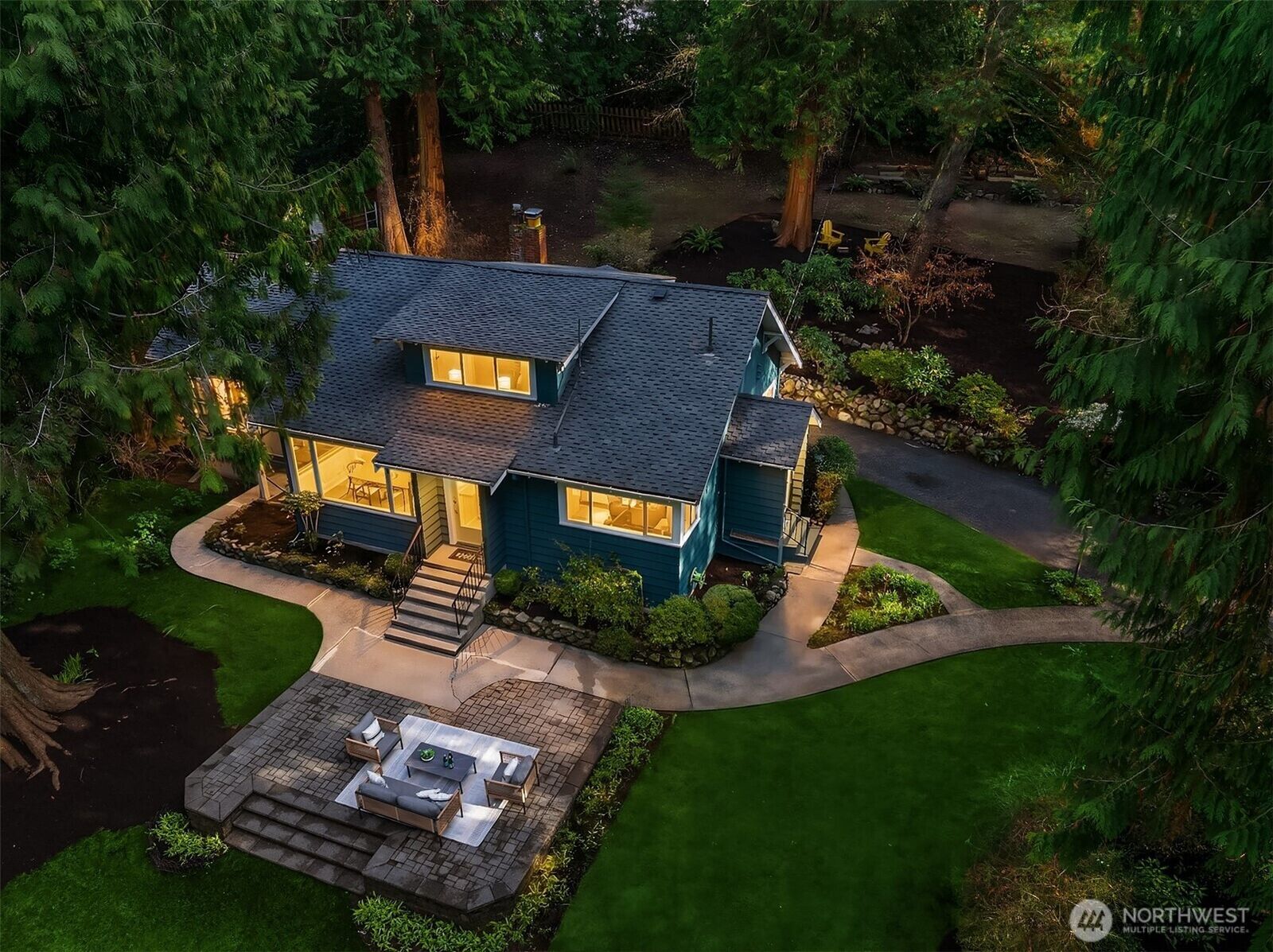 Property Photo:  4240 W  Cramer Street  WA 98199 