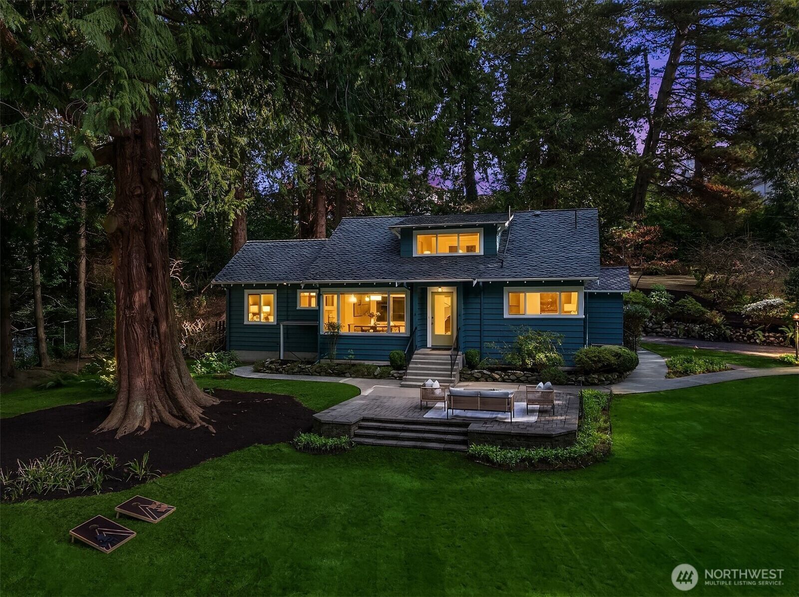 Property Photo: 4240 W Cramer Street WA 98199