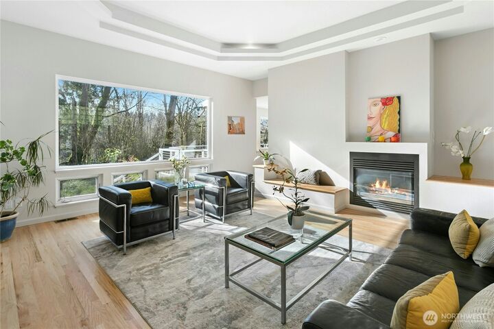 Property Photo:  15912  252nd Avenue SE  WA 98027 