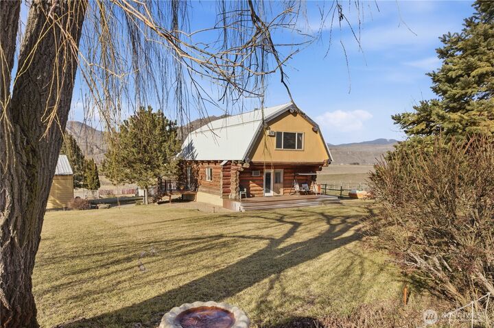 Property Photo:  27538 C  Hwy 97  WA 98829 