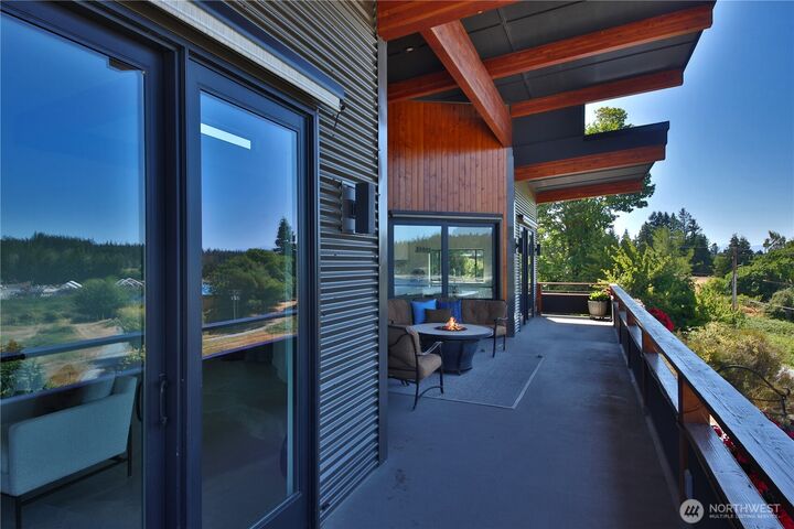 Property Photo:  5453  Harborside Lane  WA 98249 