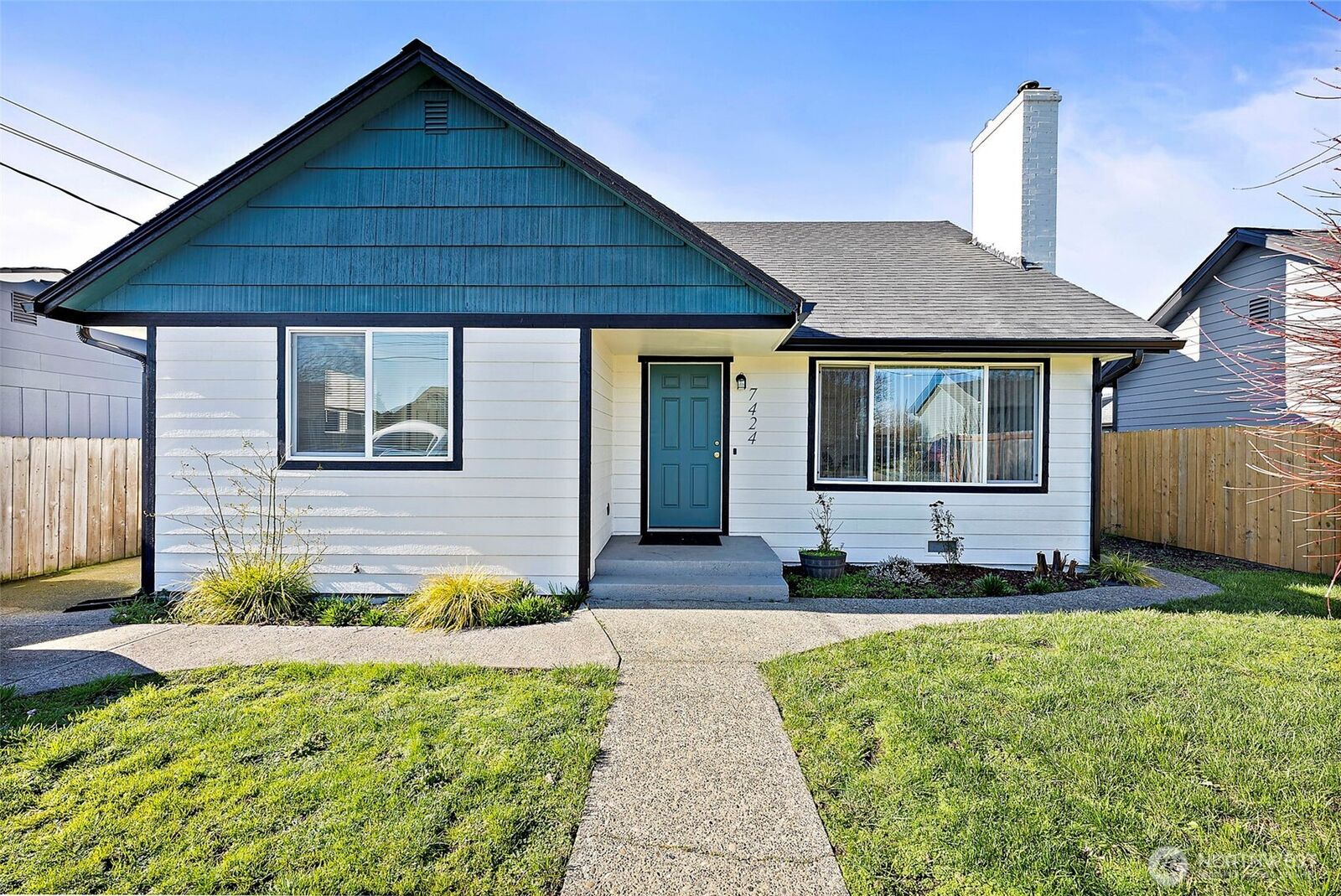 Property Photo:  7424 S Puget Sound Avenue  WA 98409 