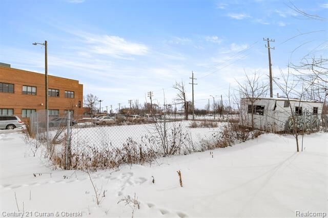 Property Photo: 8312 Conant Street MI 48211