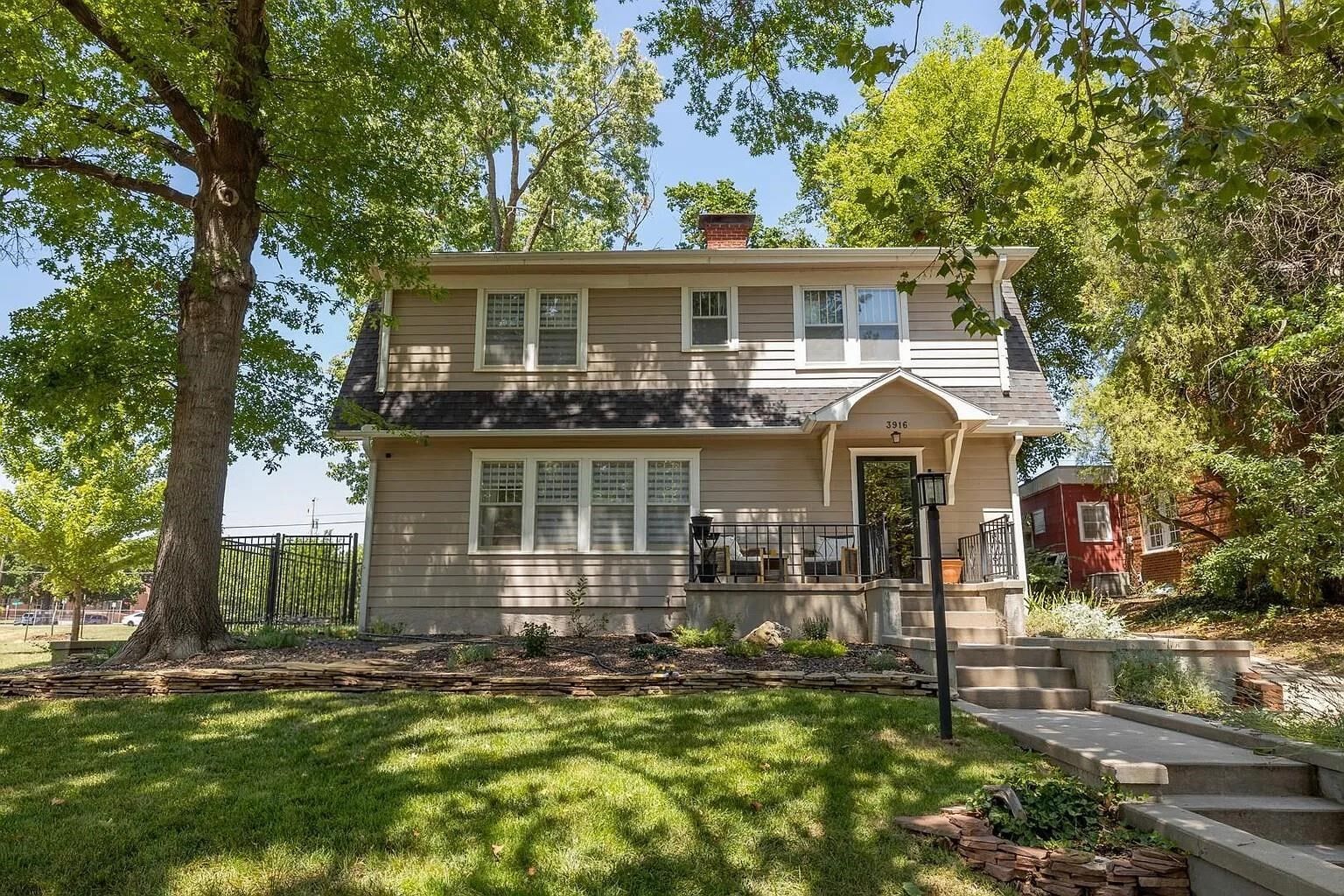 Property Photo:  3916 E Willow St  KS 67218 