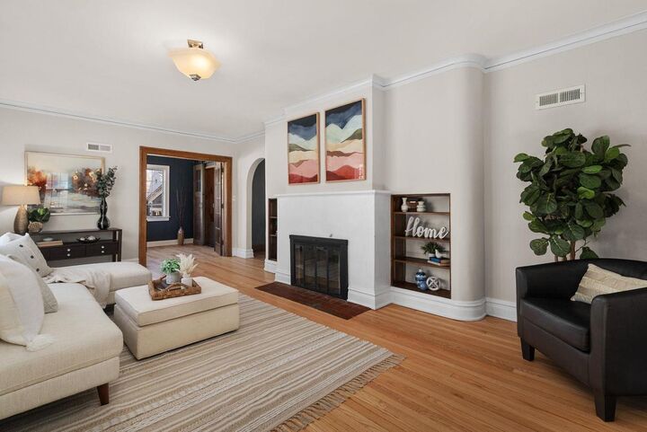 Property Photo: 2557 Chamberlain Avenue WI 53705