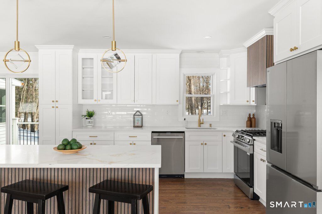 Property Photo:  489 Derby Milford Road  CT 06477 