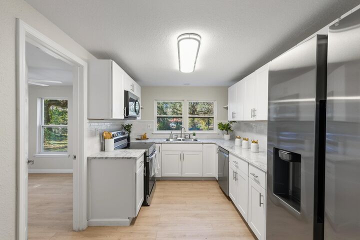 Property Photo: 9323 Elgin Road FL 32305