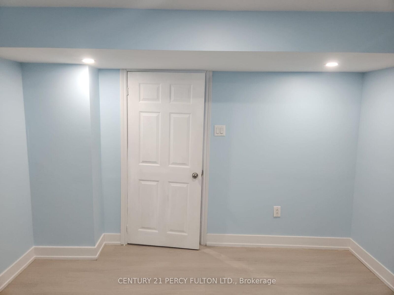 Property Photo:  1056 Suddard Avenue  ON L1L 0V5 