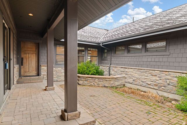 Property Photo:  121 N Oakwood Cir  UT 84663 