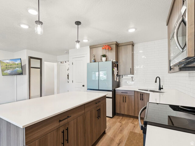 Property Photo:  1694 W 2975 S D  UT 84075 