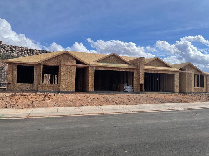 Property Photo:  1624 W 470 N 309  UT 84737 