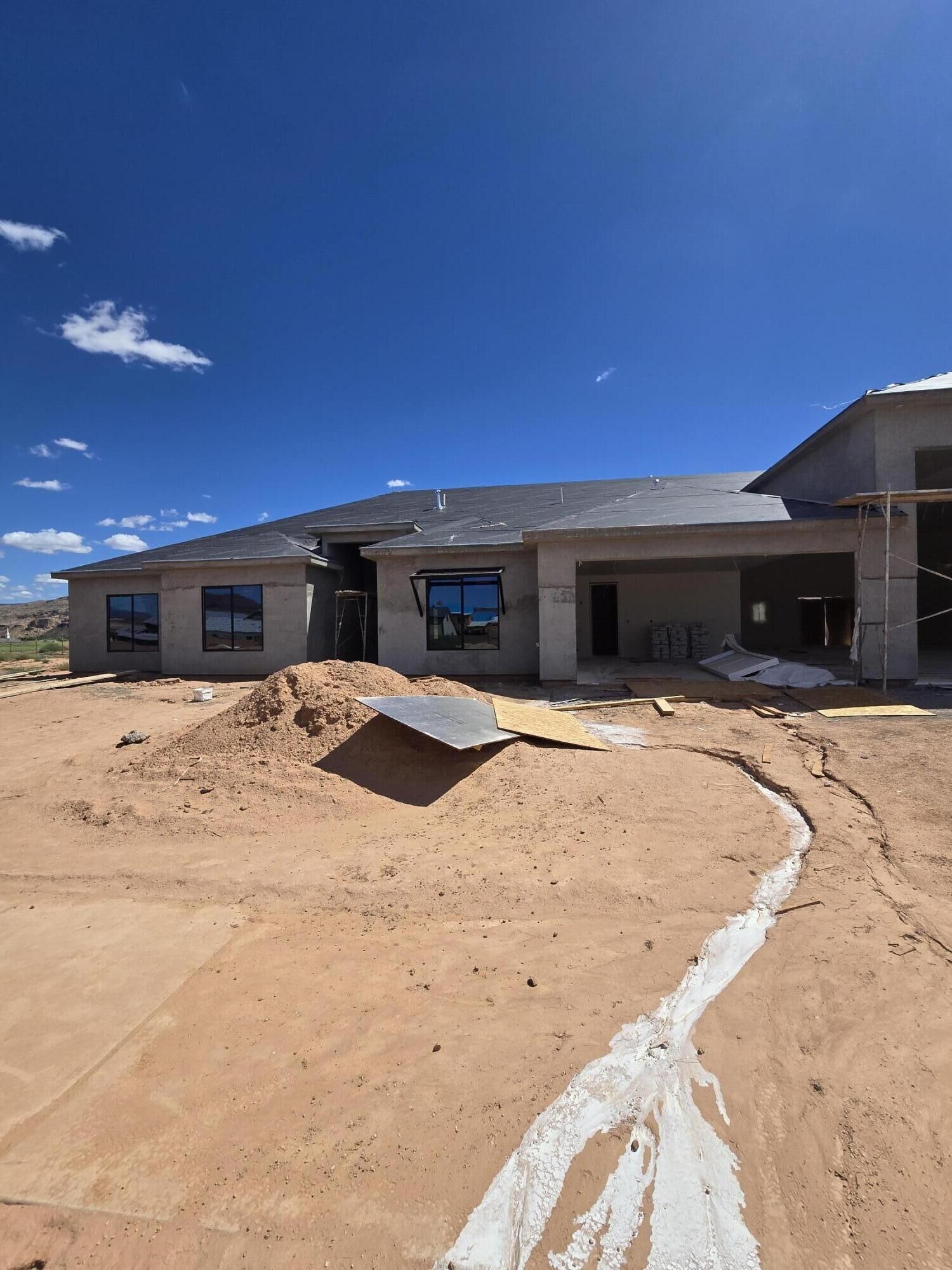 Property Photo: 1915 S 920 W UT 84737