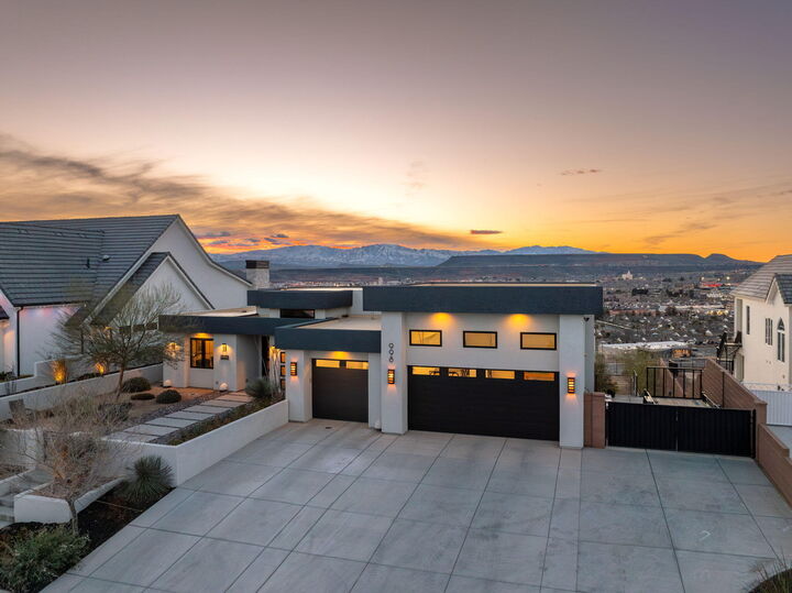 Property Photo: 998 S Willow Breeze UT 84790