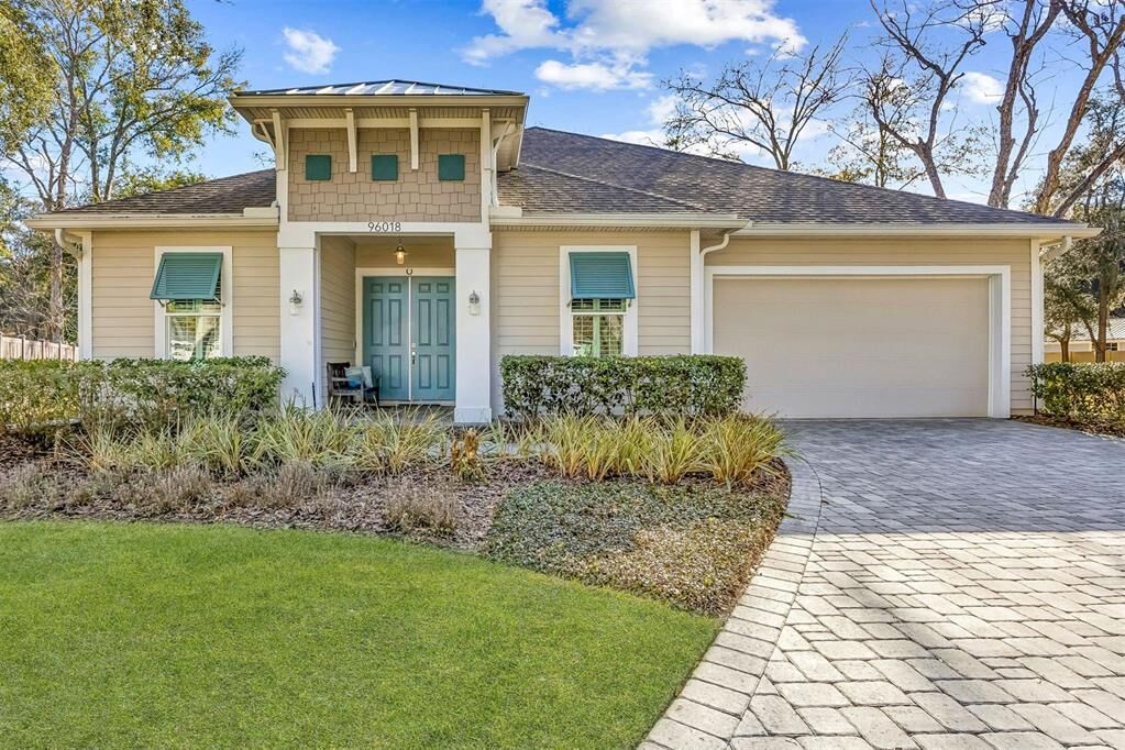 Property Photo: 96018 Woodmere Way FL 32034