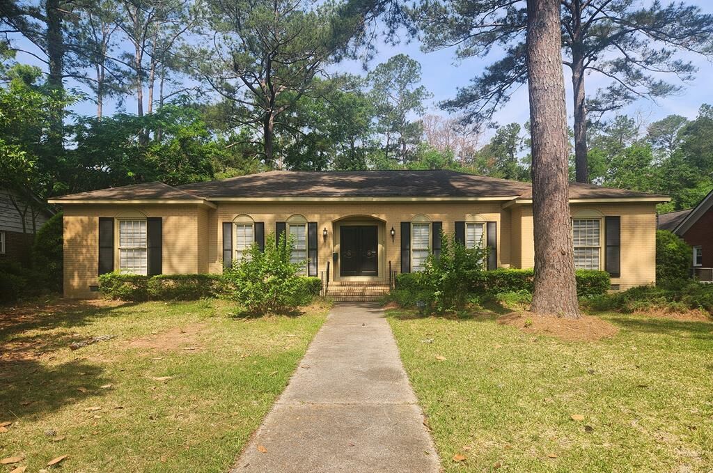 Property Photo:  1231 Hilltop Drive  GA 31707 