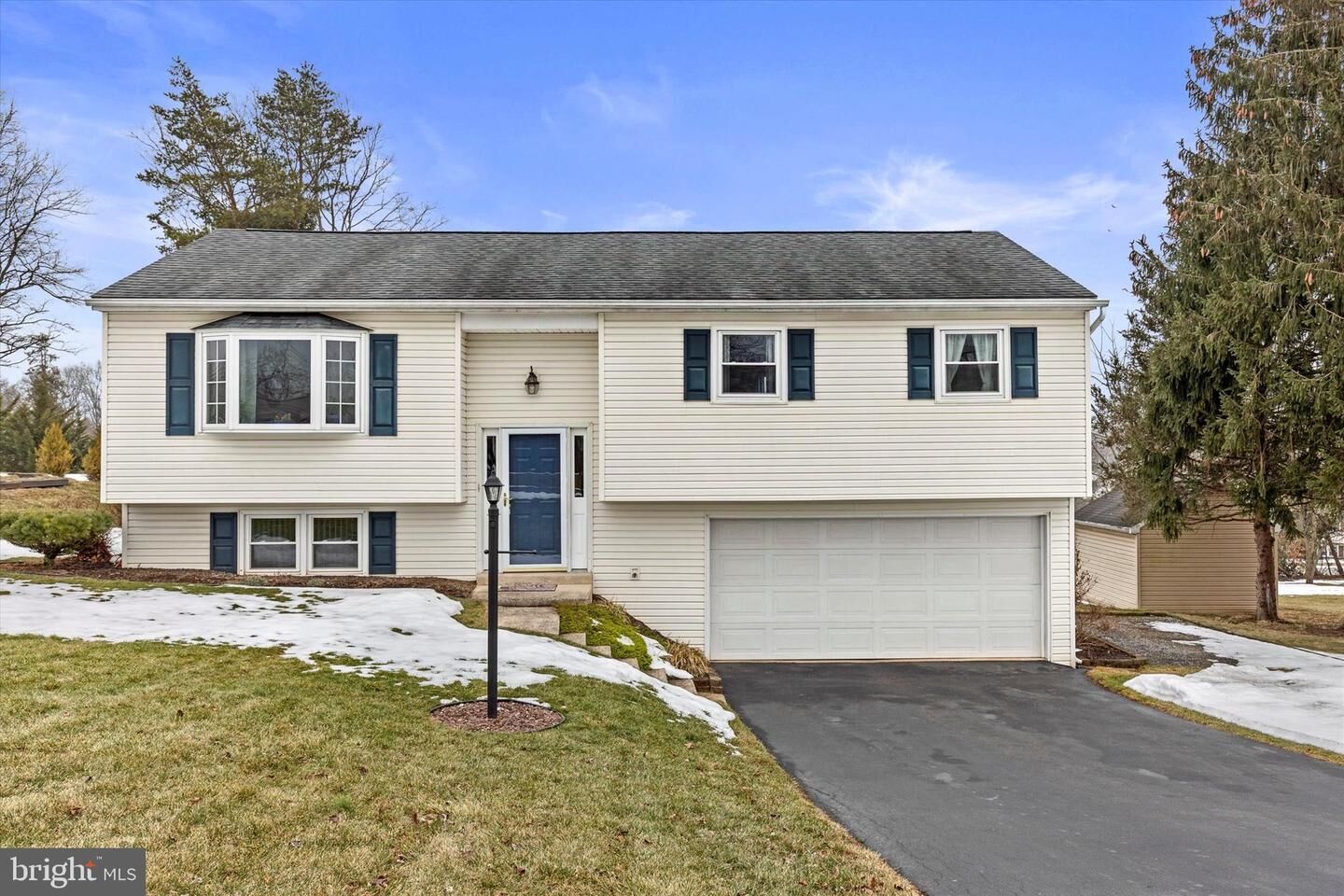 Property Photo: 230 Fairway Drive PA 17319