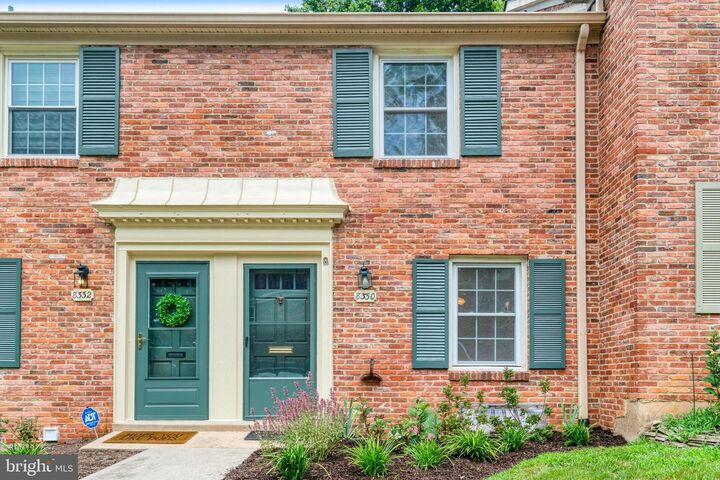 Property Photo: 8330 Darlington Street 467 VA 22152