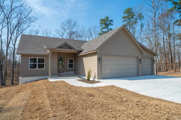 Property Photo:  307 Diamondhead Drive  AR 71913 