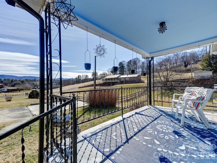 Property Photo: 2313 Hyder Mountain Road NC 28721