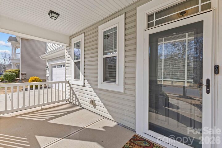 Property Photo:  7512 Meridale Forest Drive  NC 28269 