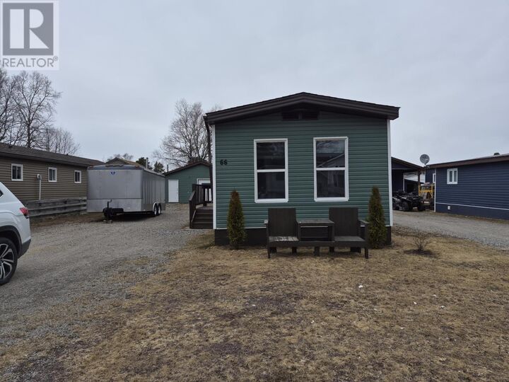 66 Jackson Crescent — photo 1
