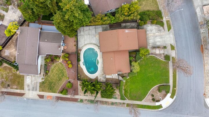 Property Photo:  43165 Via Moraga  CA 94539 